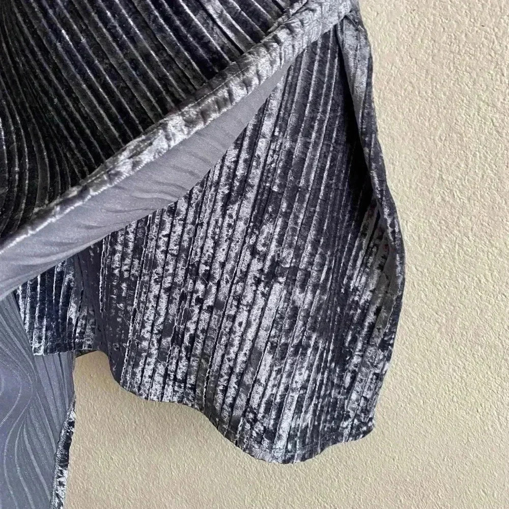🆕Plus-Size Velvet Wrap Dress 2X Grey🆕 - Picture 8 of 12